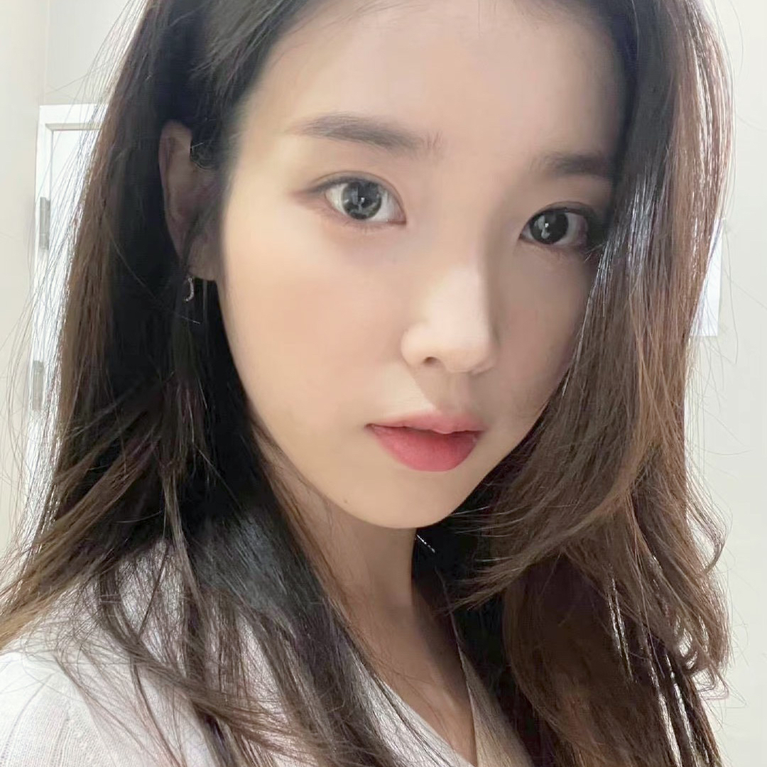 美女头像高冷_美女头像真人很吸引人