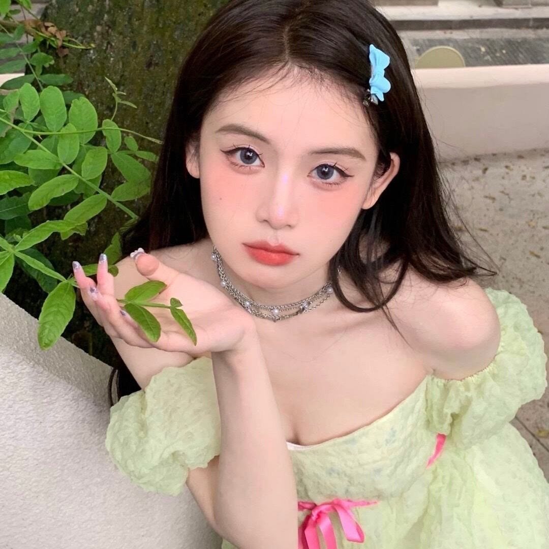美女图片微信头像高清头像_美女图片微信头像背影