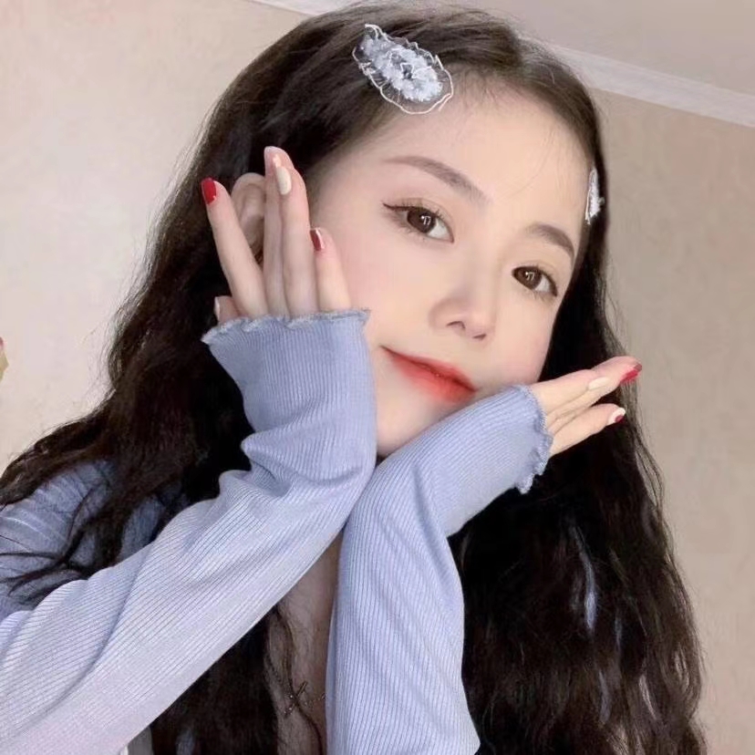 【fisting超大玩具自慰】美女头像真人很吸引人_美女图片微信头像