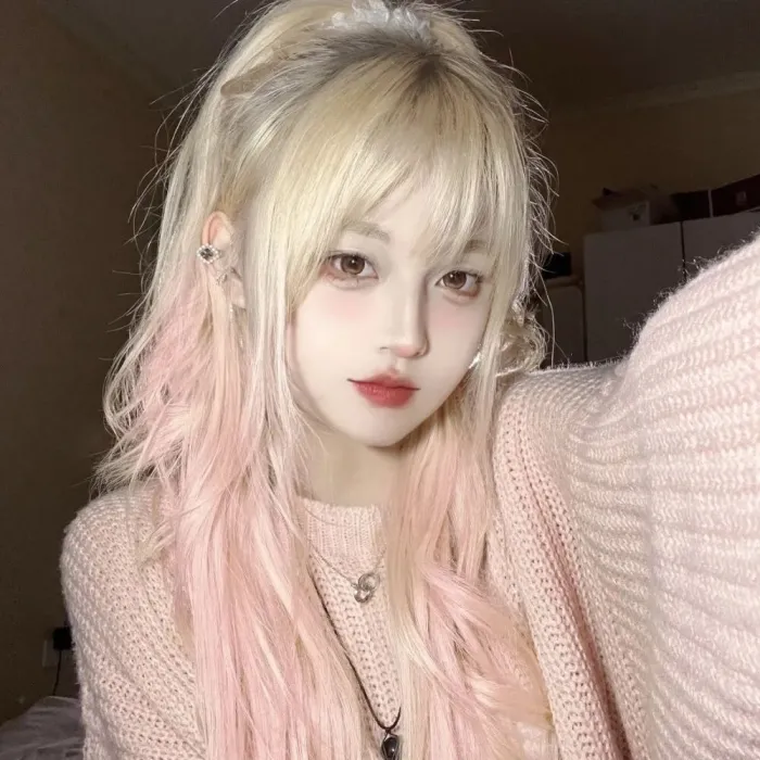 美女高雅造型_美女头像冷酷