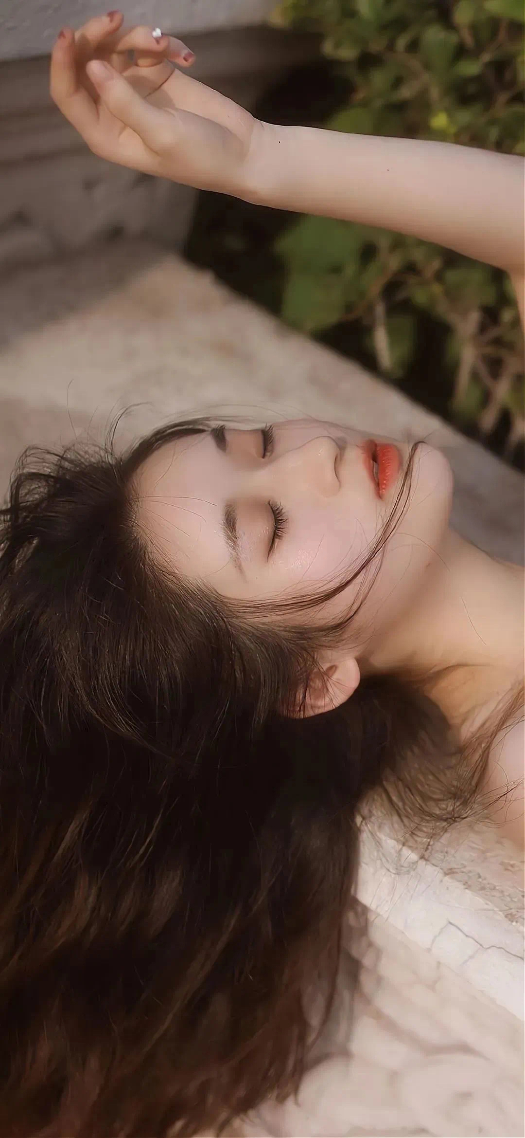 美女图片微信头像背影酷霸气_美女图片微信头像侧脸