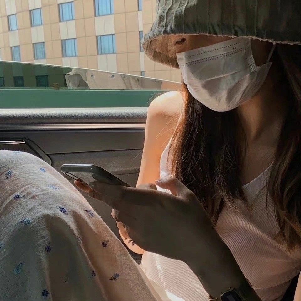 美女壁纸手机壁纸_美女头像真人可爱