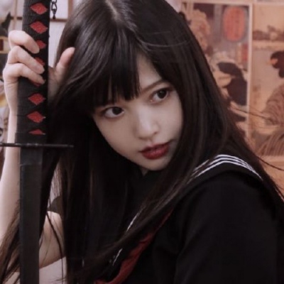 美女照片头像_美女高雅造型