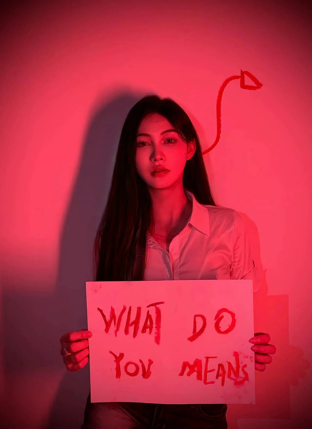 美女壁纸手机壁纸图片身材养眼_美女头像甜美