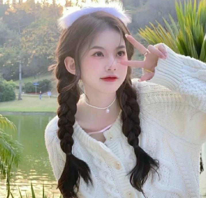 美女头像真人侧脸_美女头像真人甜美