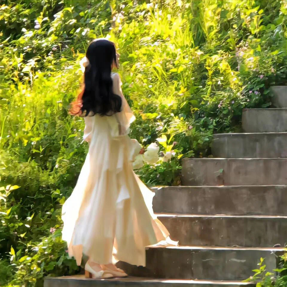 美女头像真人高冷_美女照片相册壁纸