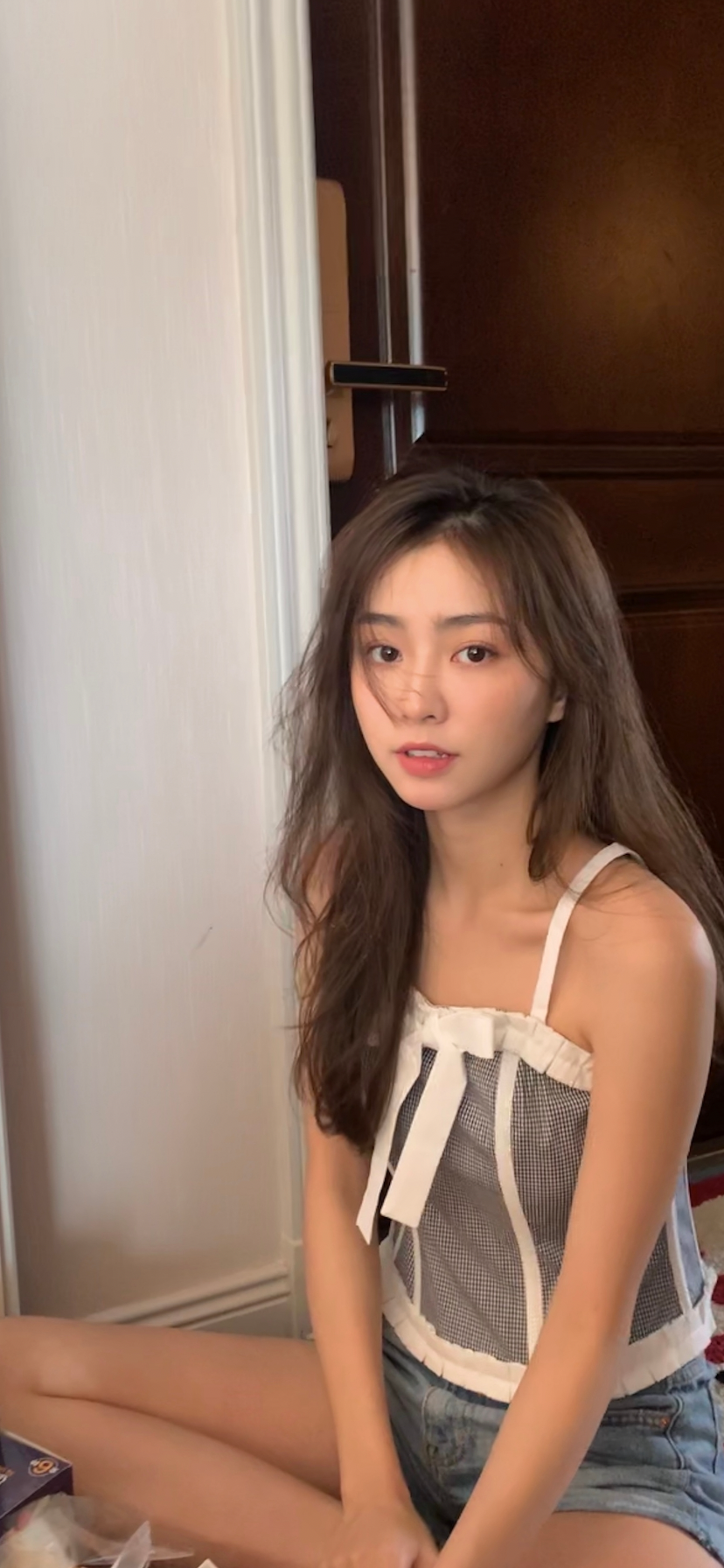 美女头像卡通_美女图片微信头像背影