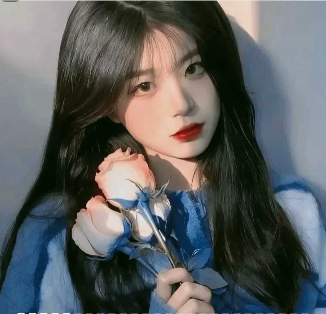 美女照片游泳卡通_美女照片游泳中国