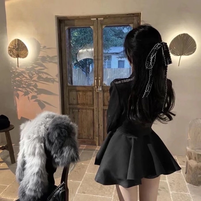 【灵语】美女头像壁纸_美女图片微信头像侧面