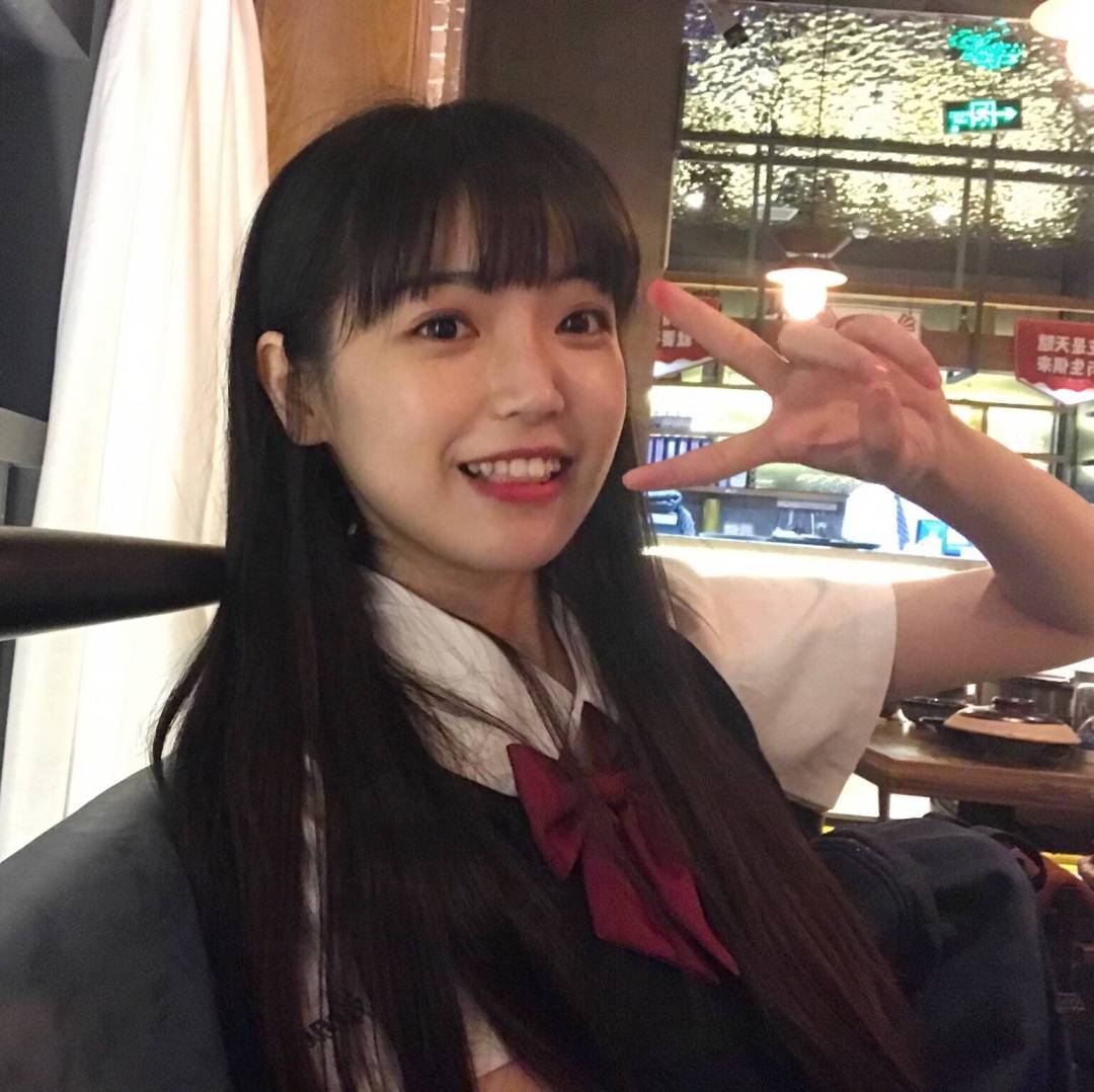 美女头像壁纸_美女照片侧脸好看头像