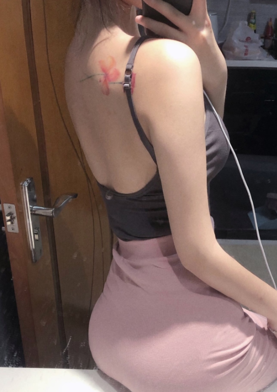 美女头像真人职业_美女头像甜美背影