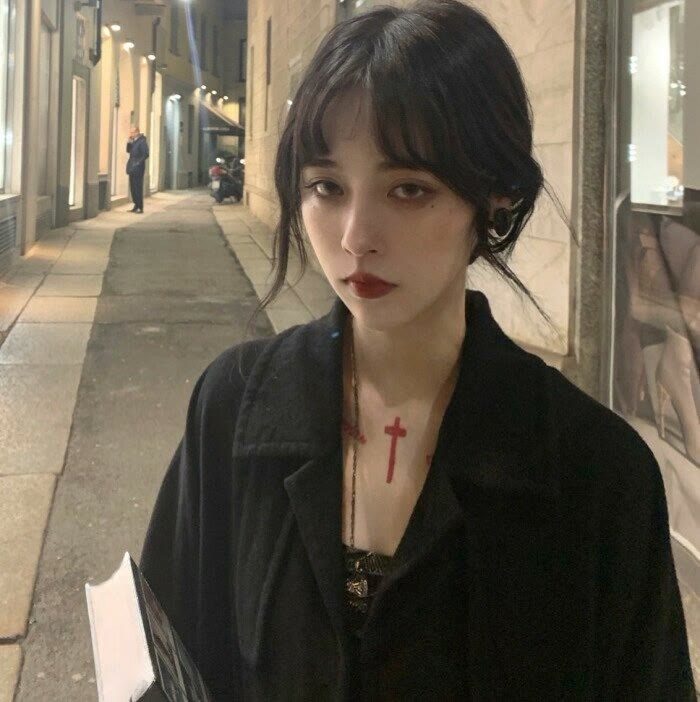 美女图片微信头像_美女头像真人头像可爱