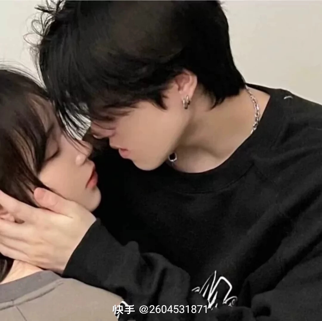 美女图片微信头像侧面_美女照片卡通教程
