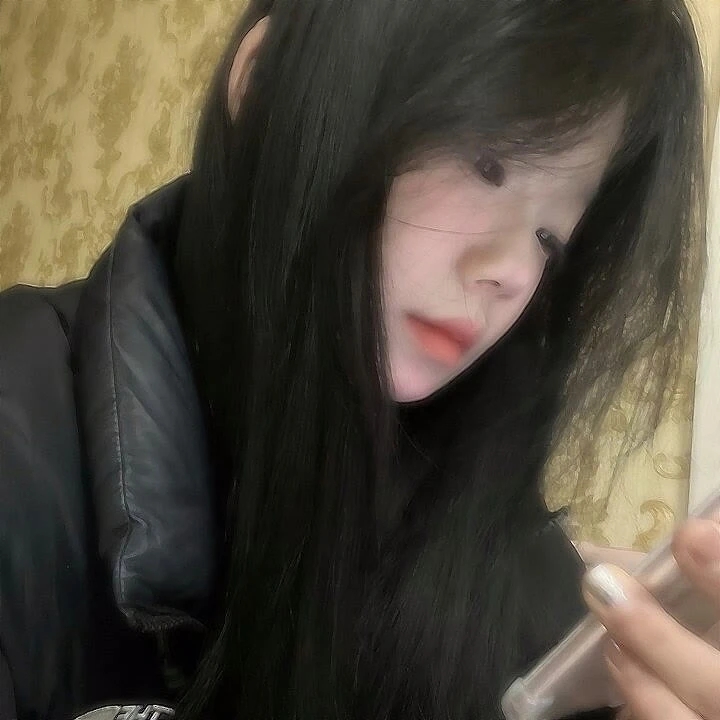 我是大仙尊_美女图片微信头像